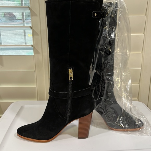 Coach boots Brand new in box - Picture 2 of 6